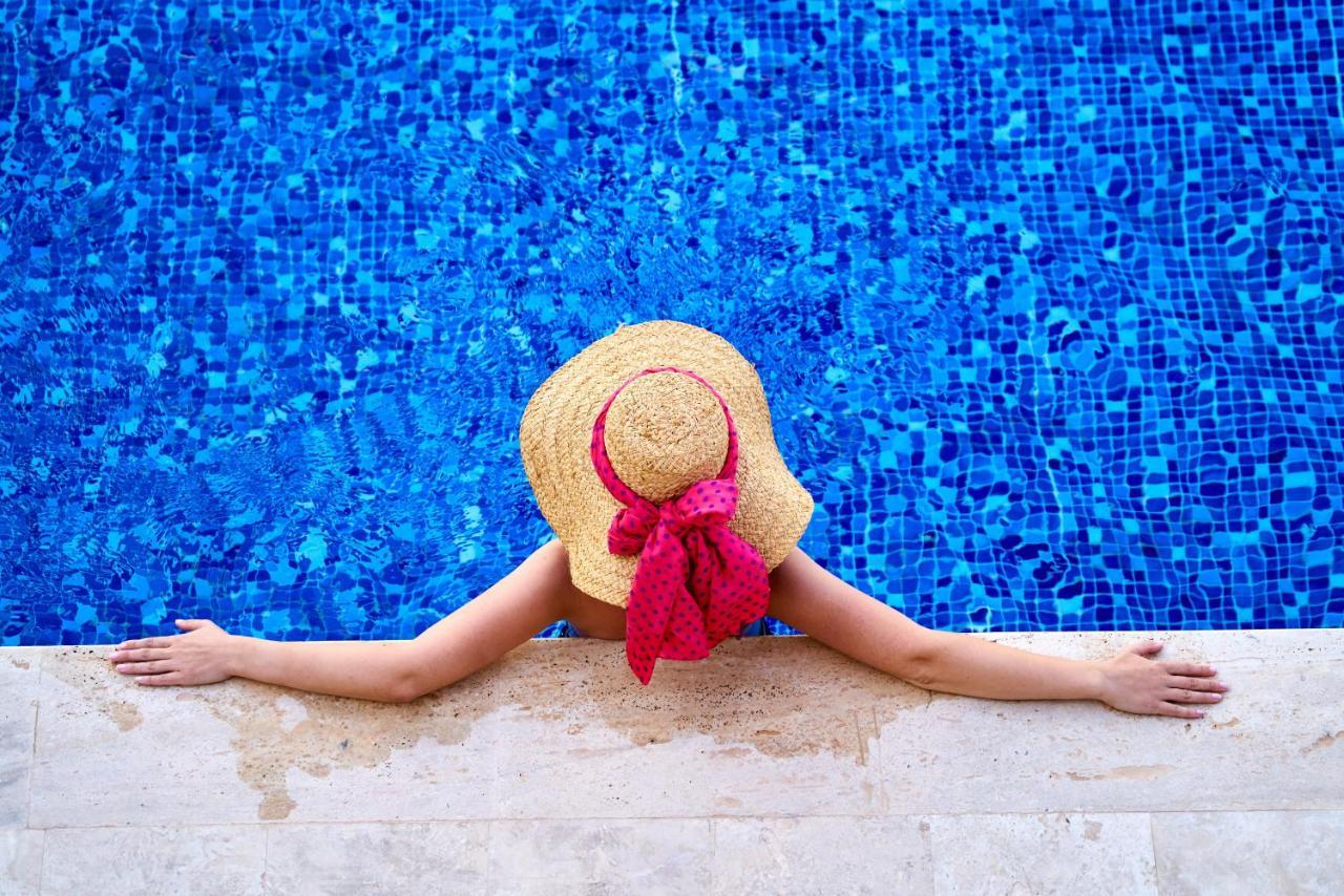 Amazing Apartment In Raanana Up To 5 Guests - & Swimming Pool - Jacuzzi & Gym エクステリア 写真