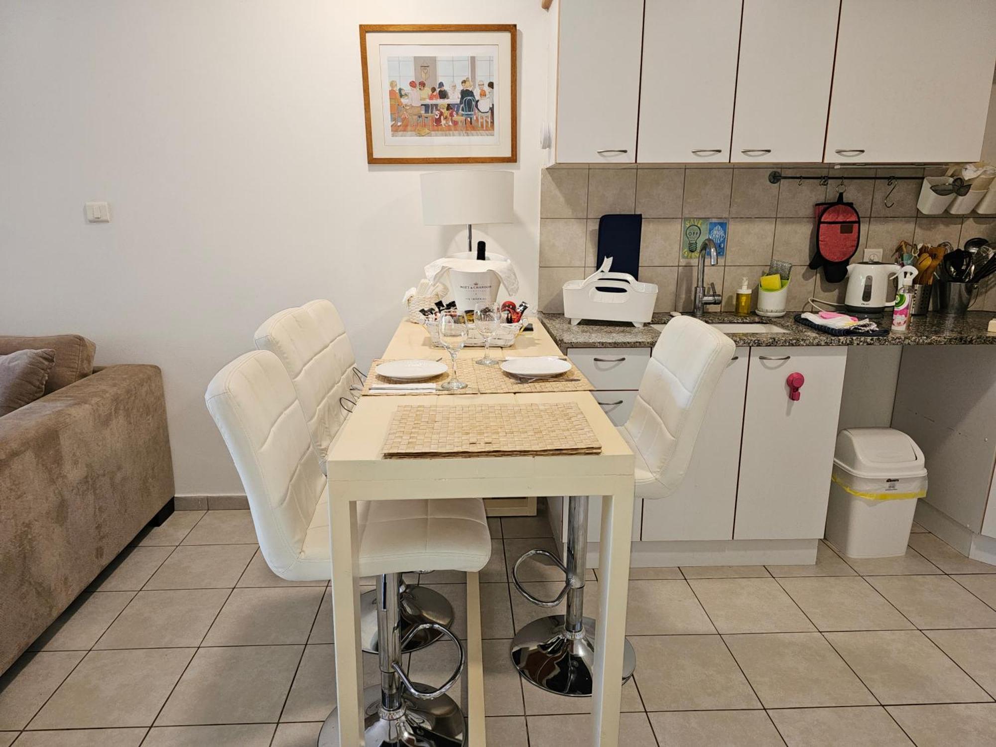Amazing Apartment In Raanana Up To 5 Guests - & Swimming Pool - Jacuzzi & Gym エクステリア 写真