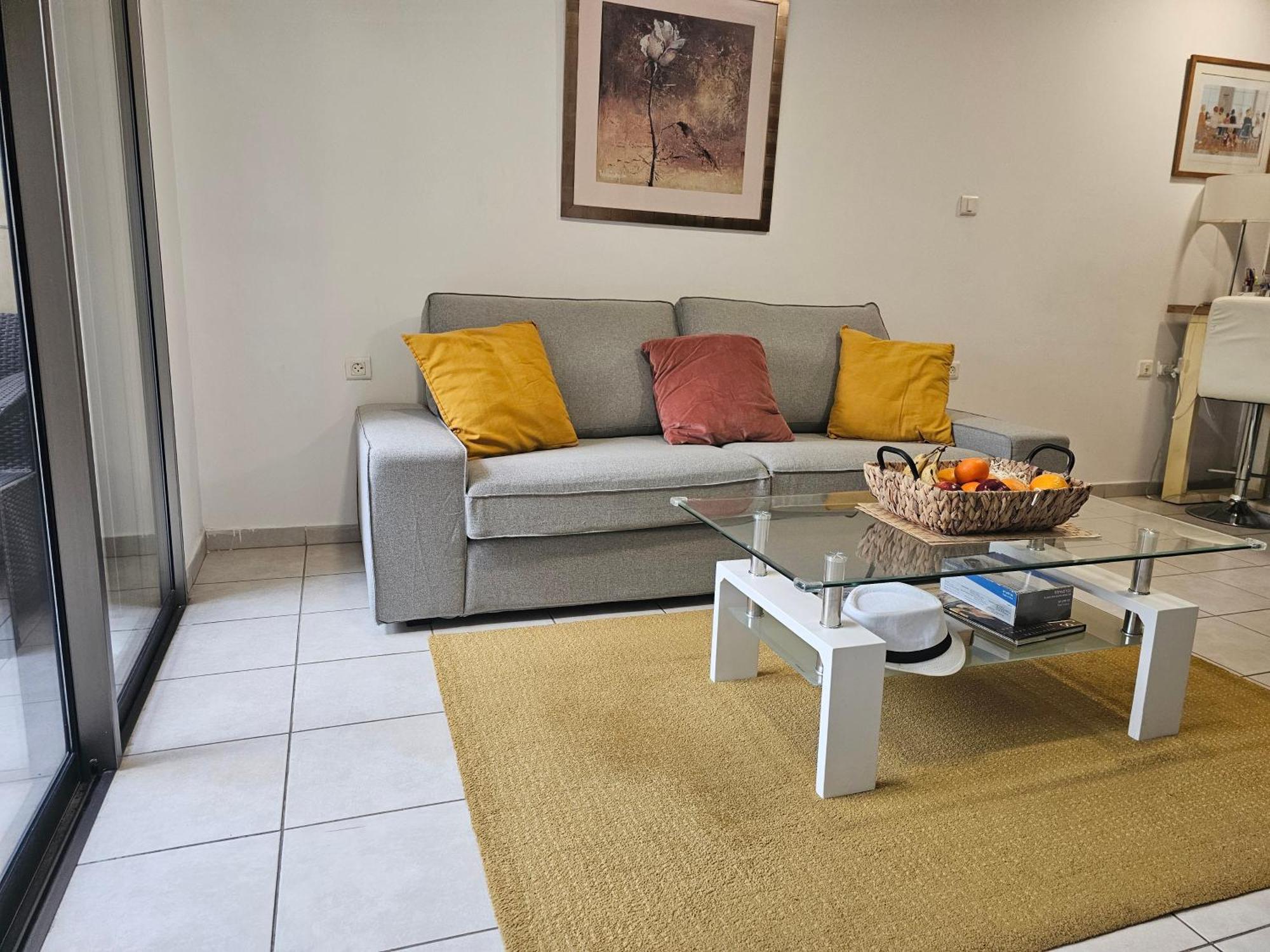 Amazing Apartment In Raanana Up To 5 Guests - & Swimming Pool - Jacuzzi & Gym エクステリア 写真